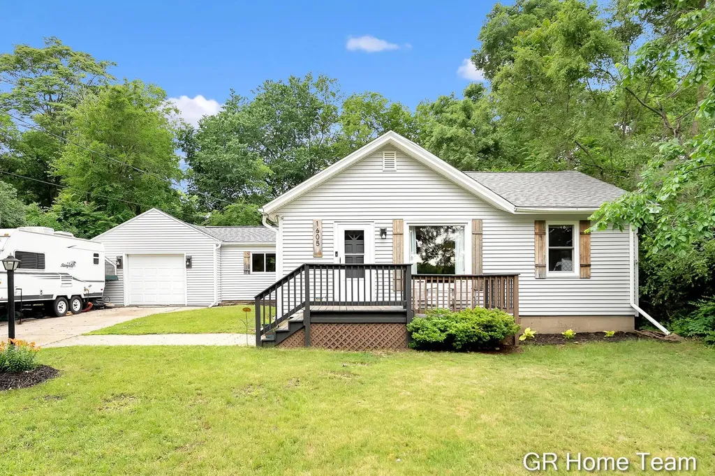 1605 Preston Avenue NW Grand Rapids City MI 49504
