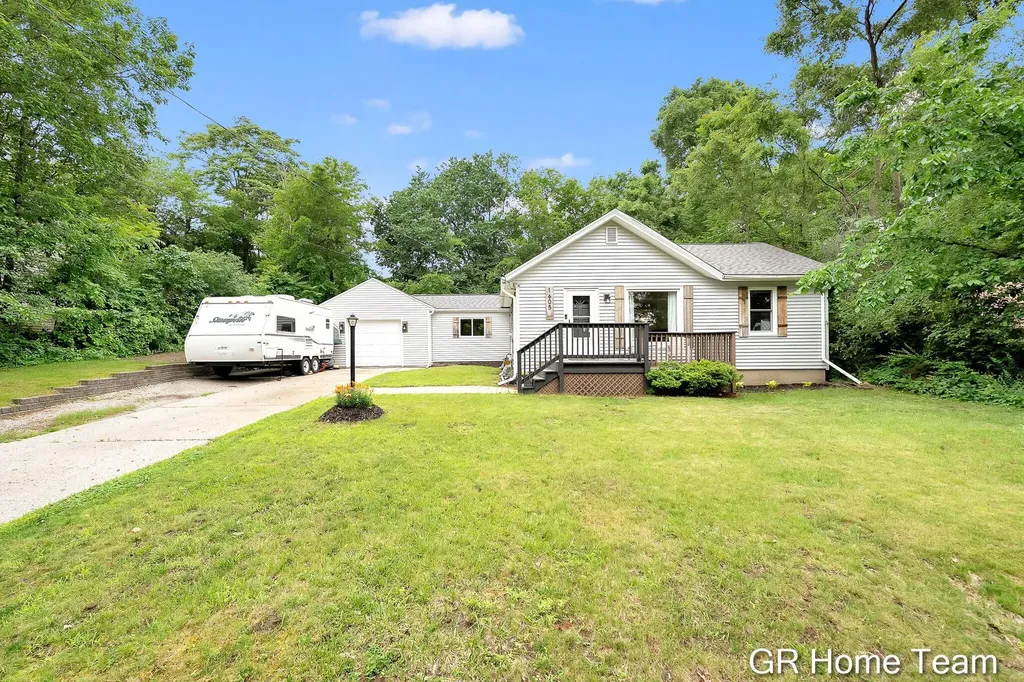 1605 Preston Avenue NW Grand Rapids City MI 49504