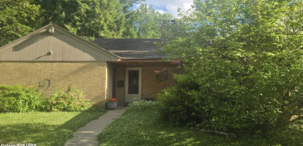 888 W Walnut Street Hastings City MI 49058