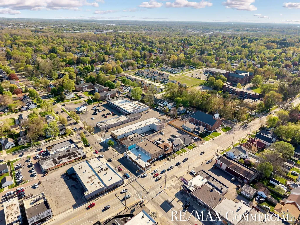 758 Burton Street SE Grand Rapids City MI 49507