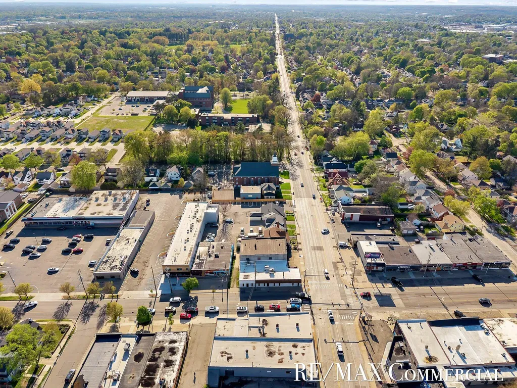 758 Burton Street SE Grand Rapids City MI 49507