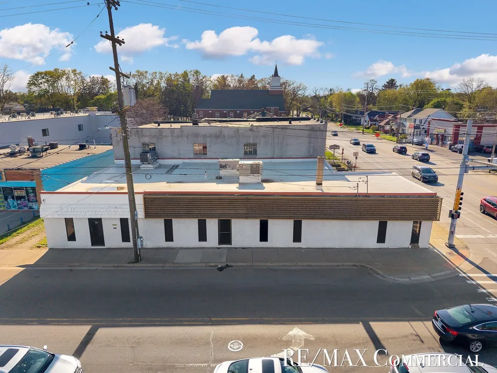758 Burton Street SE Grand Rapids City MI 49507