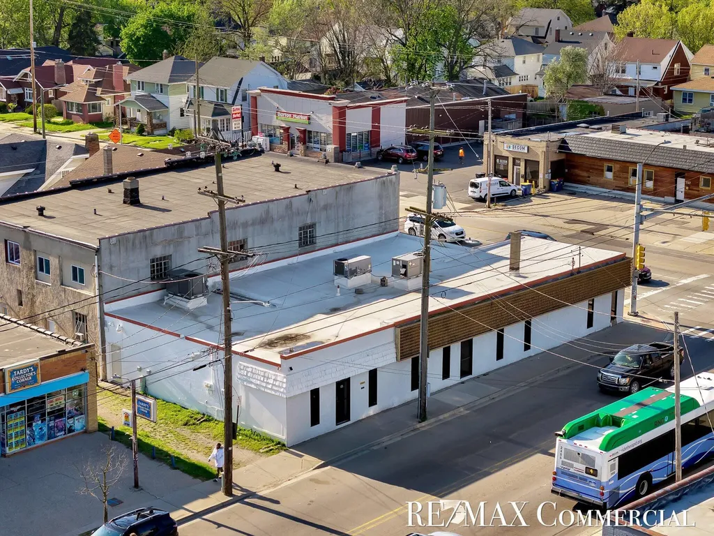 758 Burton Street SE Grand Rapids City MI 49507