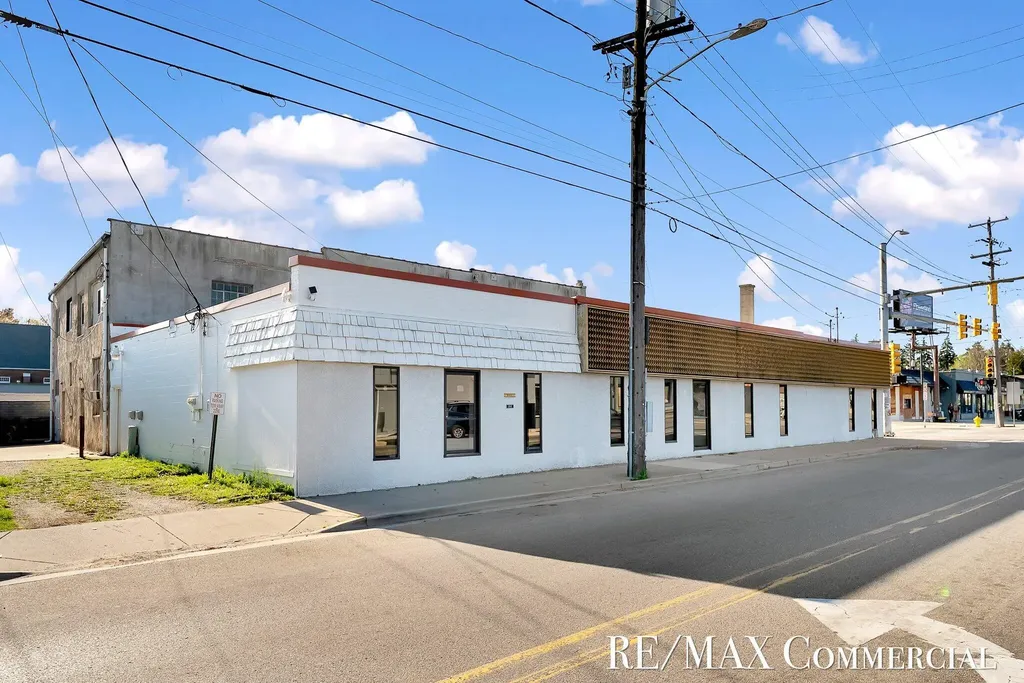 758 Burton Street SE Grand Rapids City MI 49507