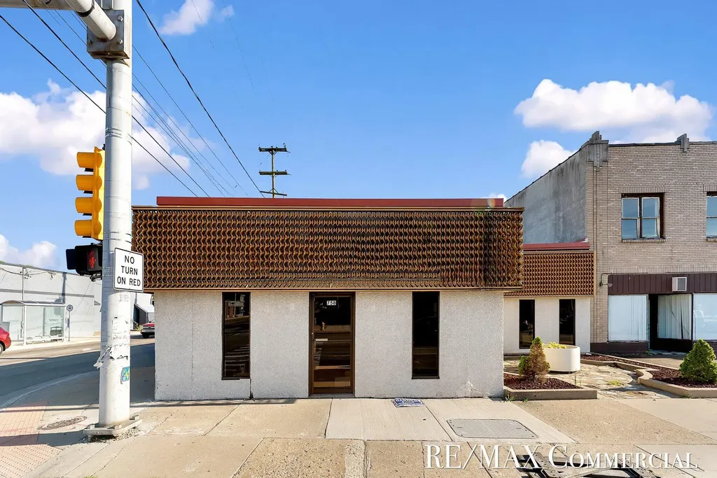 758 Burton Street SE Grand Rapids City MI 49507