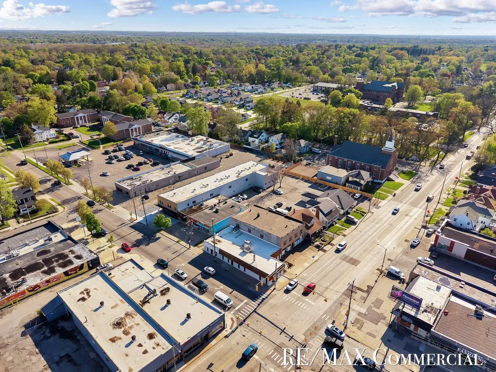 758 Burton Street SE Grand Rapids City MI 49507