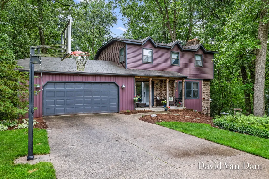 7920 Fitzsimmons Court SE Caledonia Township MI 49302