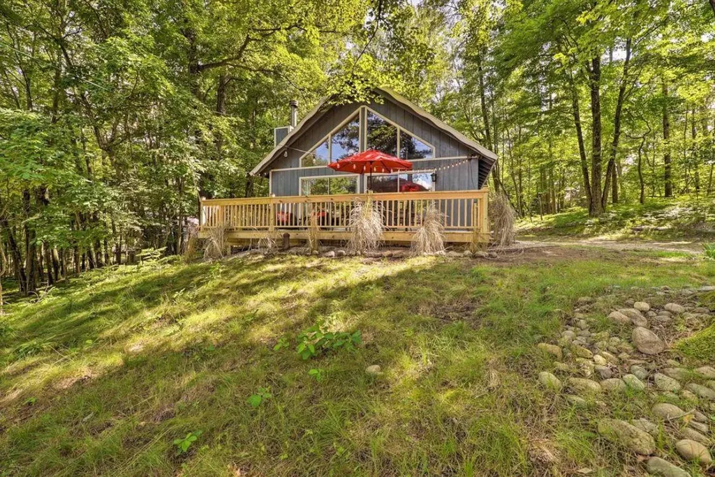 12155 Dubois Drive Morton Township MI 49346