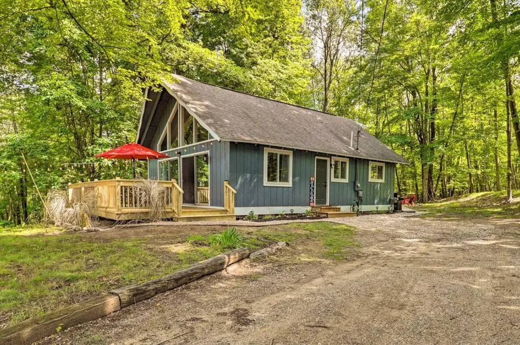 12155 Dubois Drive Morton Township MI 49346