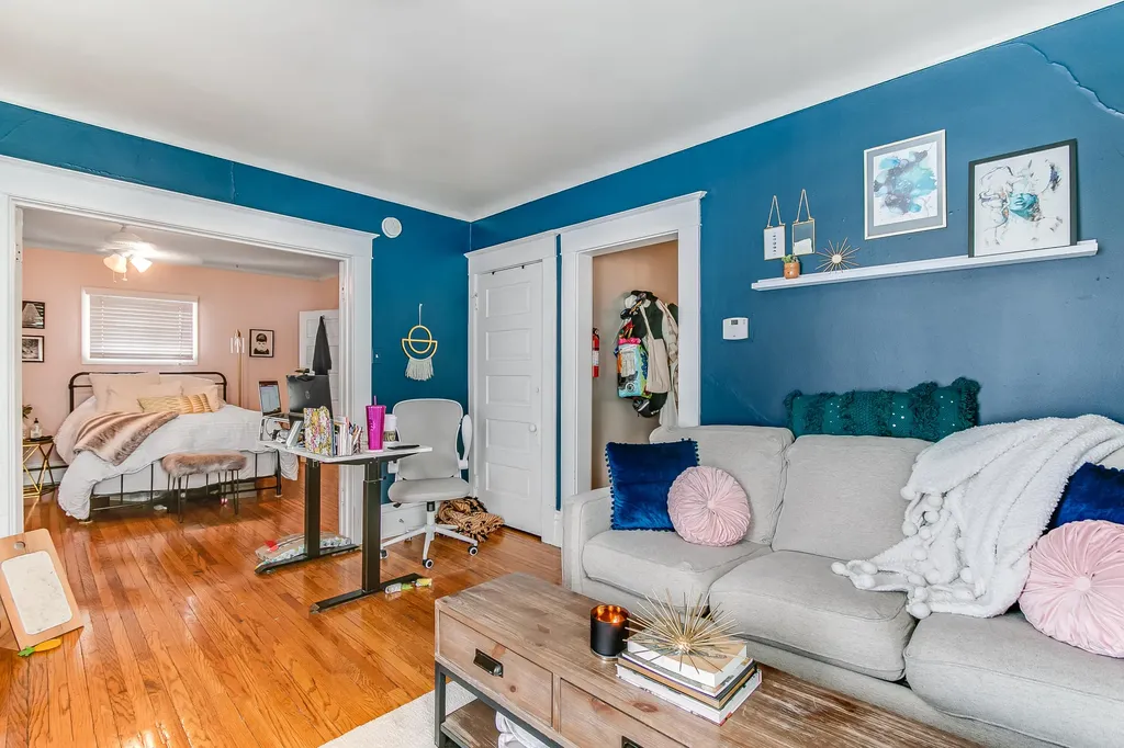 614 Crescent Street NE Grand Rapids City MI 49503