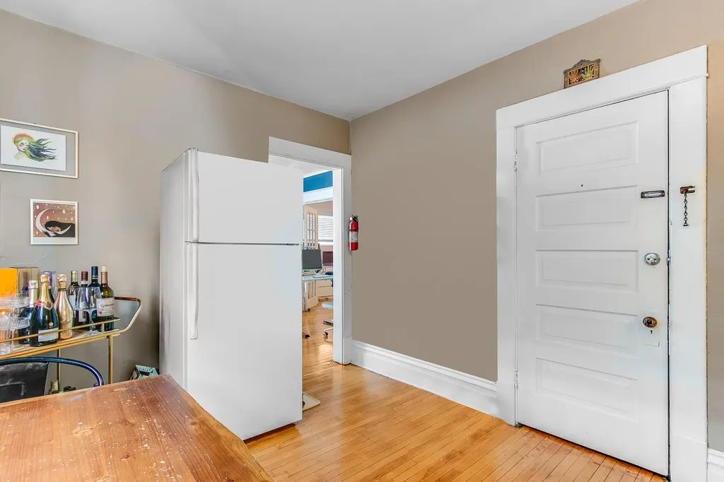 614 Crescent Street NE Grand Rapids City MI 49503