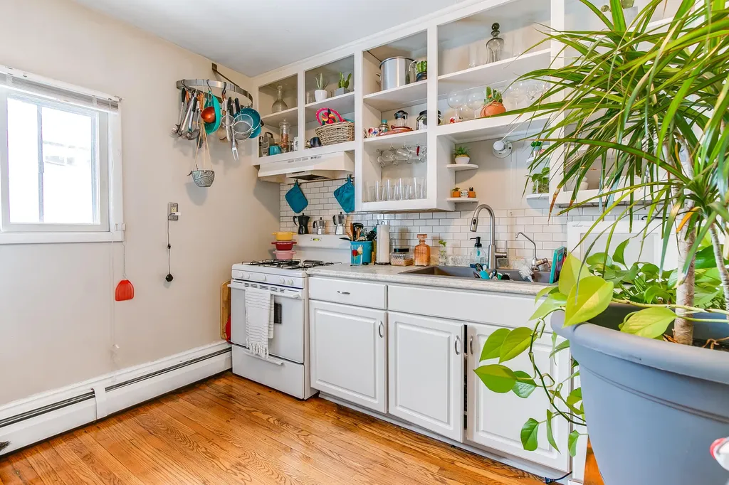 614 Crescent Street NE Grand Rapids City MI 49503