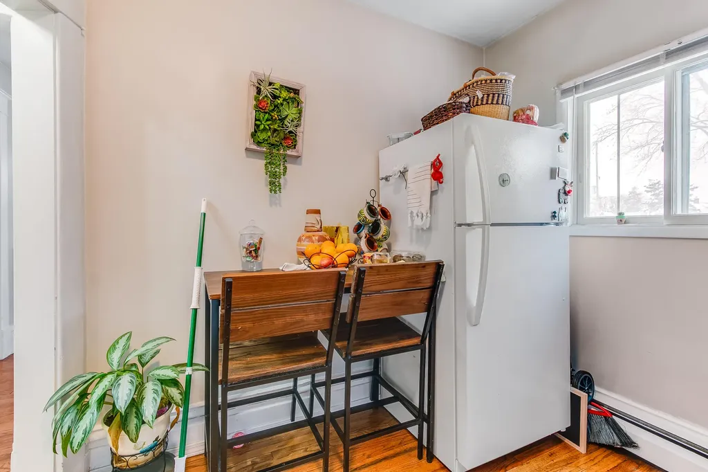 614 Crescent Street NE Grand Rapids City MI 49503