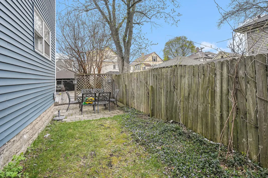 614 Crescent Street NE Grand Rapids City MI 49503