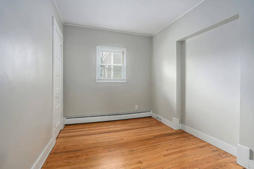 614 Crescent Street NE Grand Rapids City MI 49503