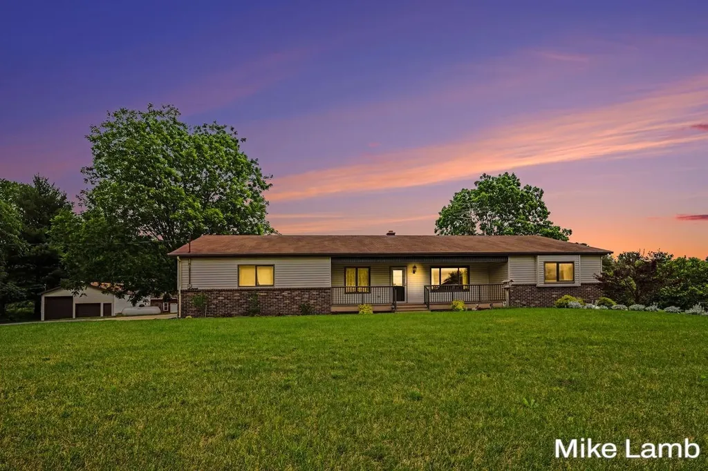 3685 20th Street Dorr Township MI 49323