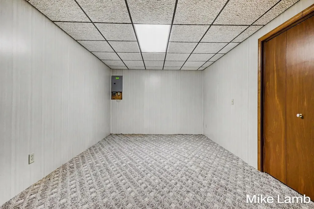 3685 20th Street Dorr Township MI 49323
