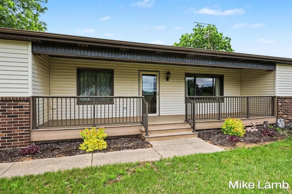 3685 20th Street Dorr Township MI 49323