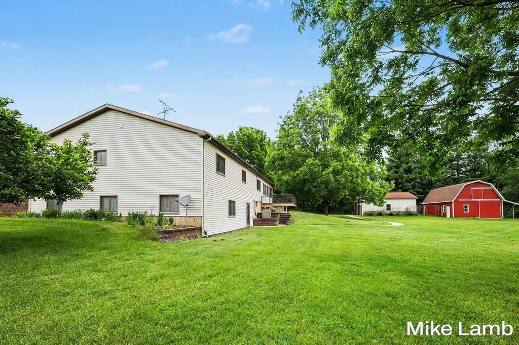 3685 20th Street Dorr Township MI 49323