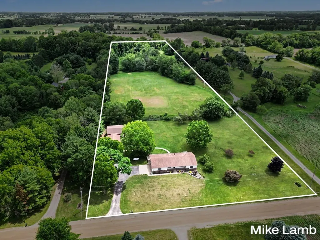 3685 20th Street Dorr Township MI 49323