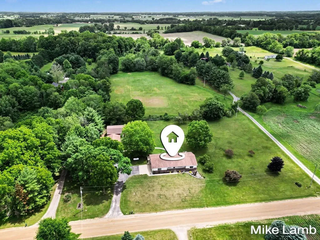 3685 20th Street Dorr Township MI 49323