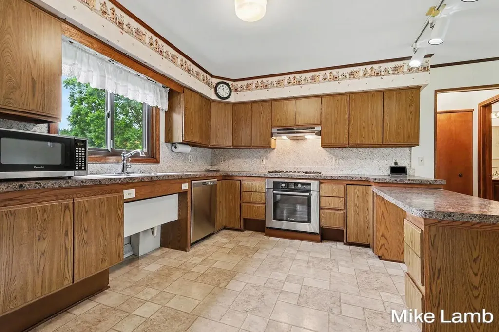 3685 20th Street Dorr Township MI 49323