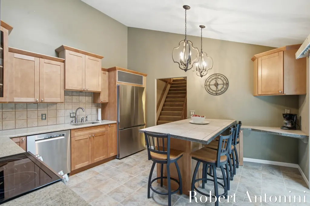 1708 Mont Rue Drive SE Cascade Charter Township MI 49546