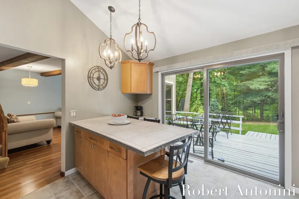 1708 Mont Rue Drive SE Cascade Charter Township MI 49546