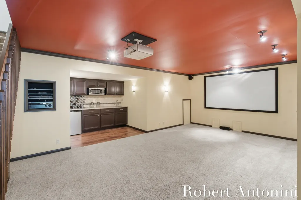 1708 Mont Rue Drive SE Cascade Charter Township MI 49546