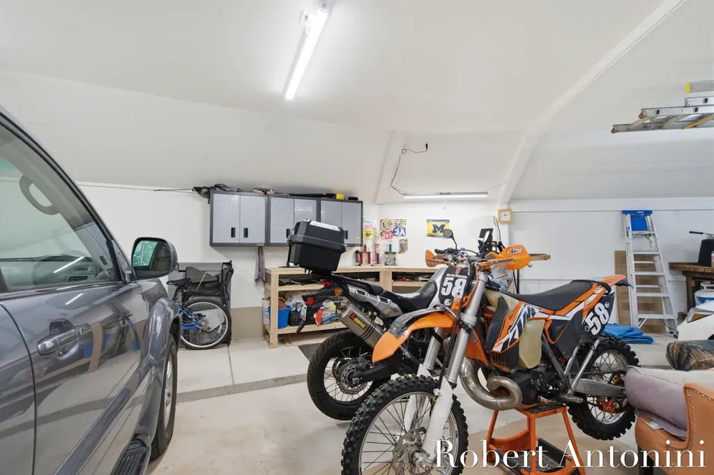 1708 Mont Rue Drive SE Cascade Charter Township MI 49546