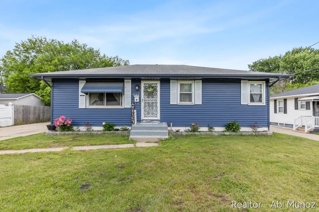 3547 Collingwood Avenue SW Wyoming City MI 49519