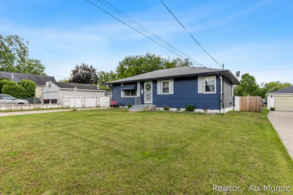 3547 Collingwood Avenue SW Wyoming City MI 49519