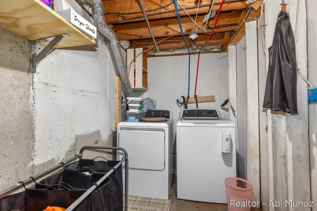 3547 Collingwood Avenue SW Wyoming City MI 49519