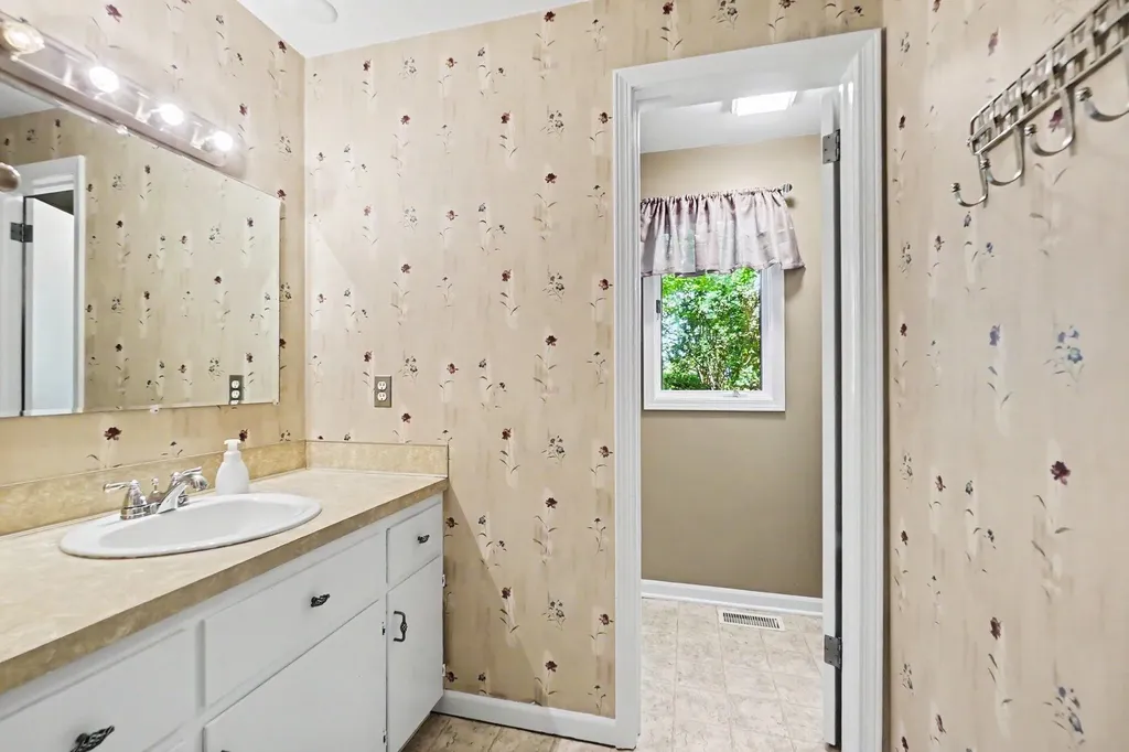 7772 Hidden Ridge Court Georgetown Charter Township MI 49426