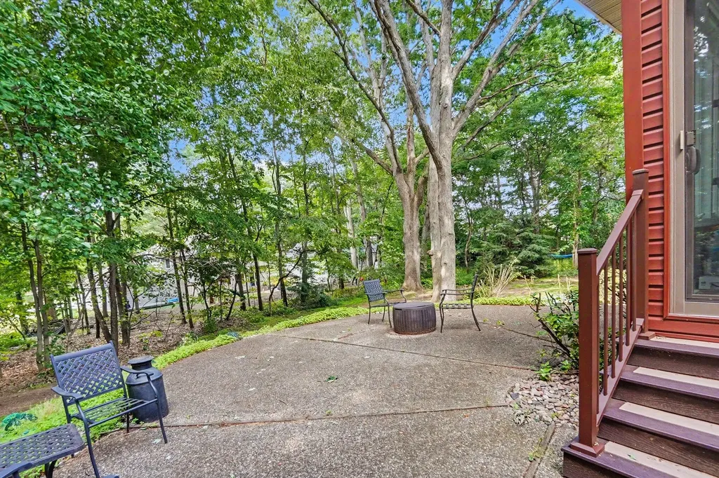 7772 Hidden Ridge Court Georgetown Charter Township MI 49426
