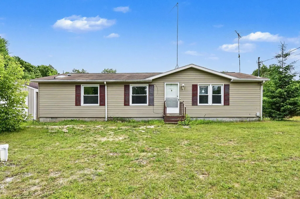 11644 E Hillis Road Ferris Township MI 48877