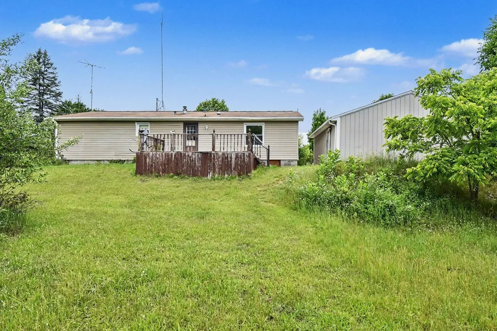 11644 E Hillis Road Ferris Township MI 48877