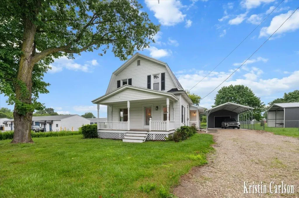 425 10 Mile Road NW Sparta Township MI 49345