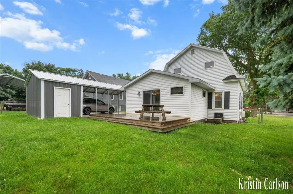 425 10 Mile Road NW Sparta Township MI 49345