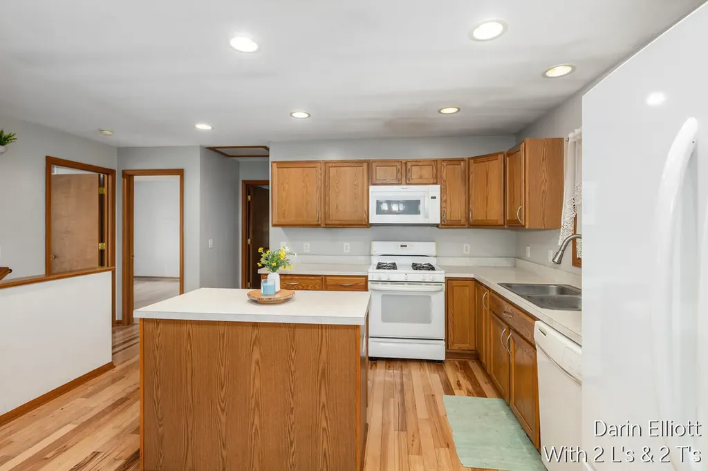 9755 Grand River Avenue Boston Township MI 48815