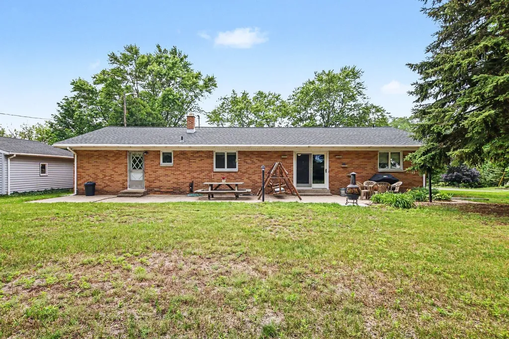 324 Fairlane Drive NW Sparta Village MI 49345