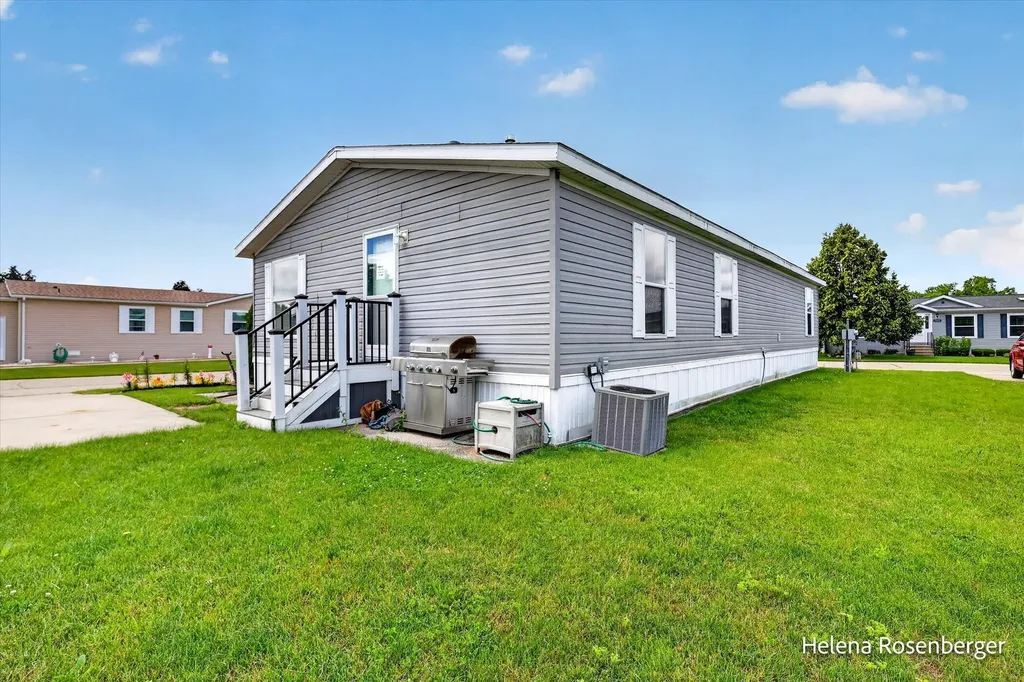 5505 Filly Drive SE Caledonia Township MI 49316