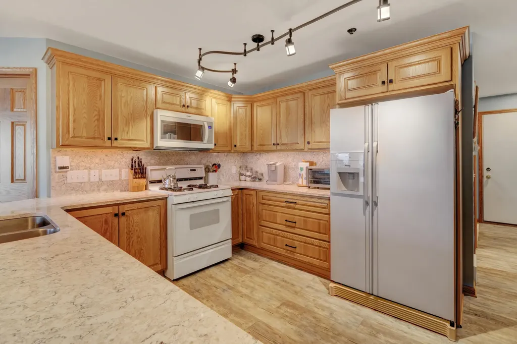 8668 Ellenwood Drive Montague City MI 49437