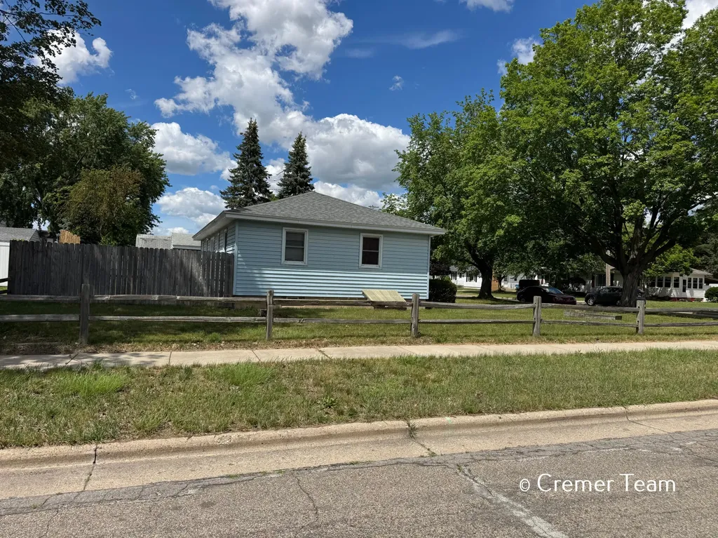 3425 Mckee Avenue SW Wyoming City MI 49509