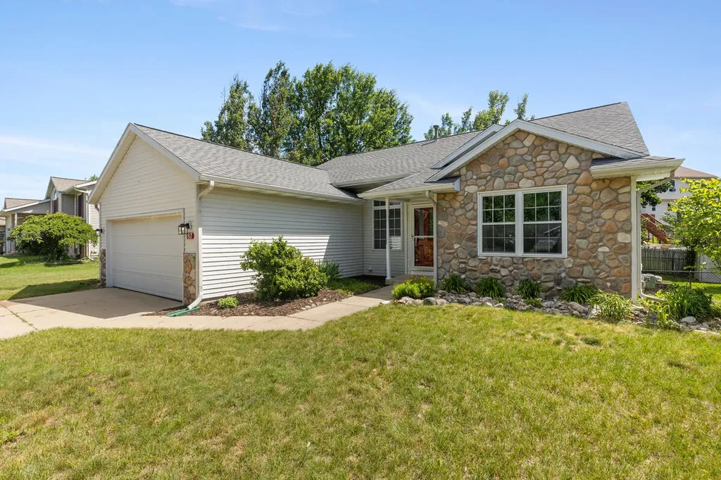 187 Riverwood Drive Middleville Village MI 49333