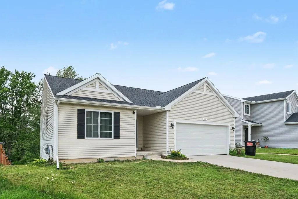 501 Pioneer Trail Cedar Springs City MI 49319