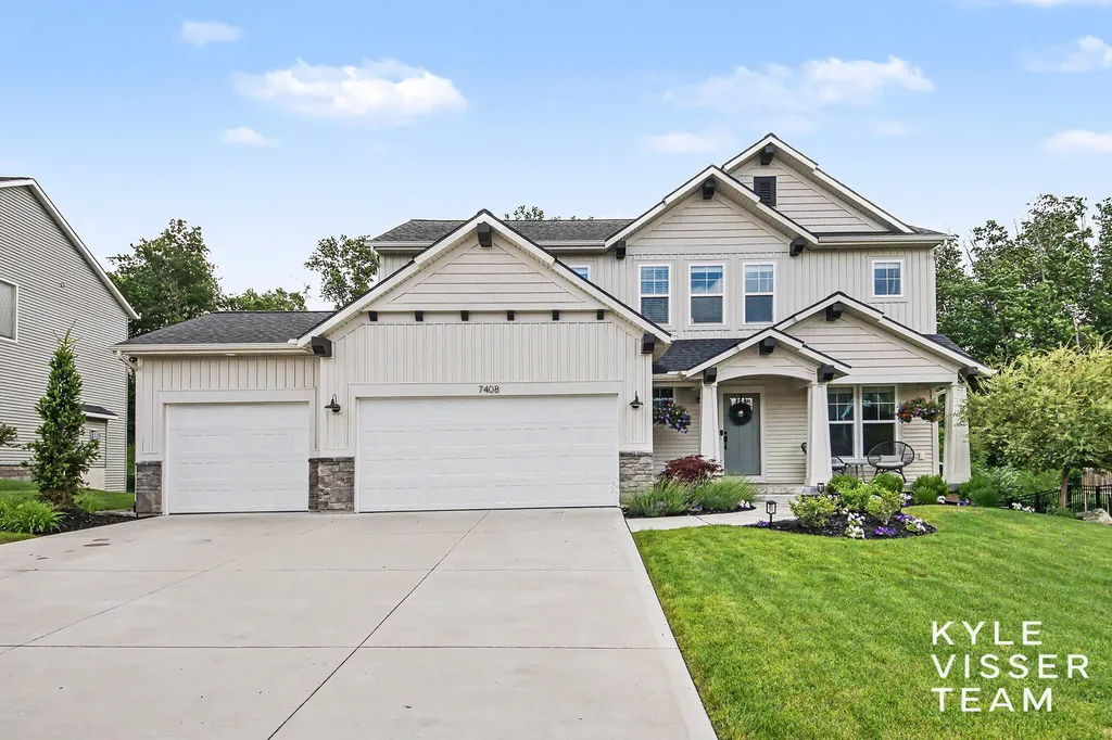 7408 Graymoor Street SE Caledonia Township MI 49316