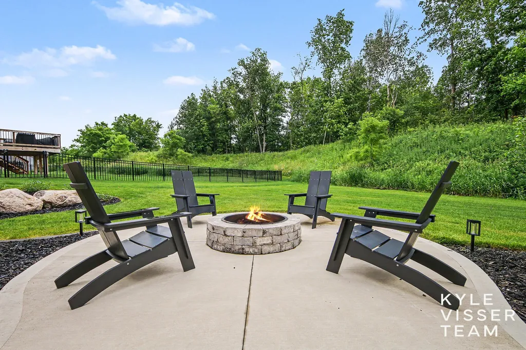7408 Graymoor Street SE Caledonia Township MI 49316