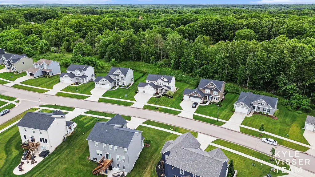 7408 Graymoor Street SE Caledonia Township MI 49316