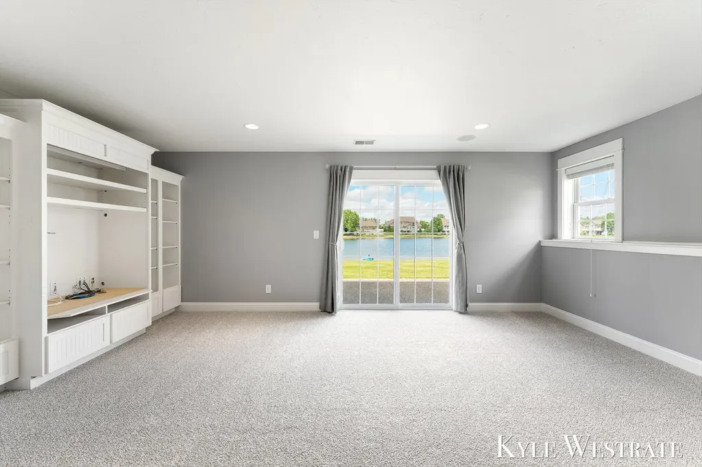 8907 Mica Drive Zeeland Charter Township MI 49464